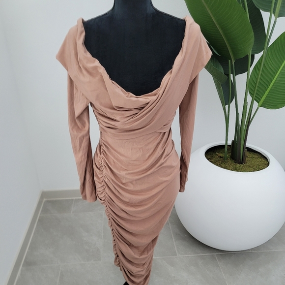 Gibiu Cross Body Rouched Dress - Picture 14 of 17